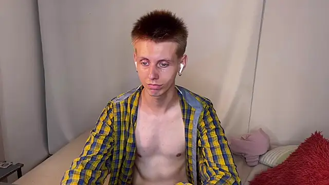 vladdymeow online show from January 18, 1:30 am