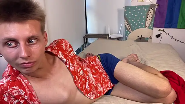 vladdymeow online show from March 18, 8:37 pm