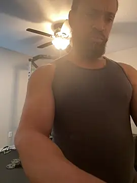 Snapshot of Fathero1time chatting on April 8, 12:38 pm Fathero1time online show from April 8, 12:38 pm