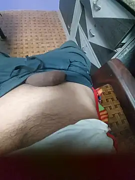 Snapshot of HotBoyOm chatting on May 28, 4:48 pm HotBoyOm online show from May 28, 4:48 pm