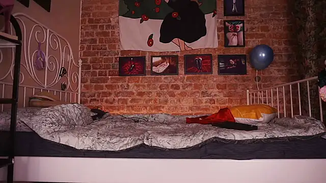 Evelively online show from September 25, 3:32 am