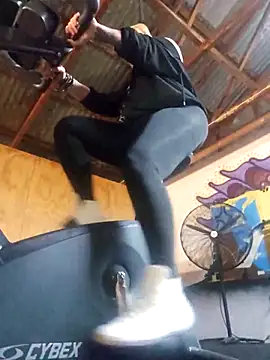 Snapshot of PinkTheHawk chatting on November 19, 7:30 am PinkTheHawk online show from November 19, 7:30 am