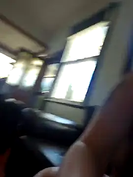 Snapshot of PinkTheHawk chatting on November 20, 4:01 am PinkTheHawk online show from November 20, 4:01 am