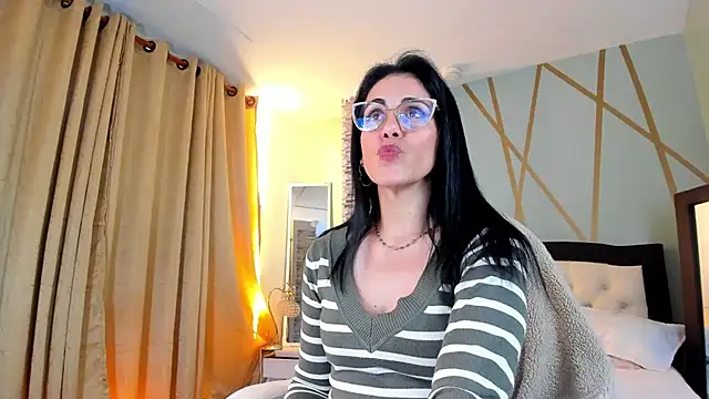 girasol walton online show from January 4, 10:34 pm