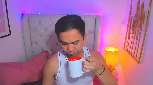 AsianZero online show from March 10, 5:07 pm