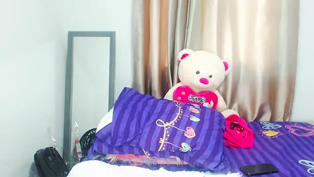 Snapshot of ValenSex chatting on November 20, 8:41 pm ValenSex online show from November 20, 8:41 pm