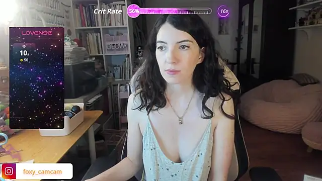 Snapshot of Foxy_c chatting on April 12, 8:58 pm Foxy c online show from April 12, 8:58 pm