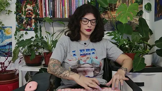TaliMajesty online show from May 8, 8:30 am