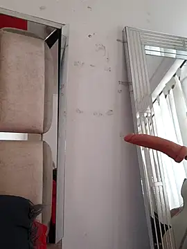 chelaqueen  online show from December 2, 4:35 pm