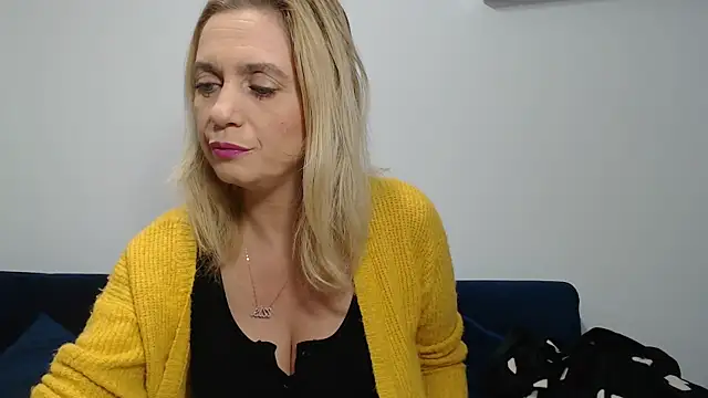 MysticCreature online show from December 19, 4:23 am