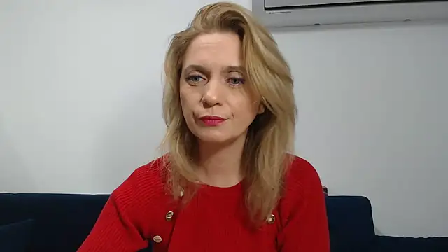 Snapshot of MysticCreature chatting on March 14, 5:35 am MysticCreature online show from March 14, 5:35 am