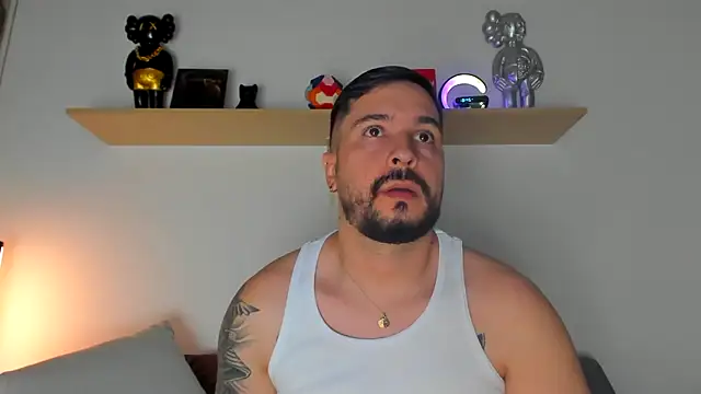 camilo restrepo21 online show from January 29, 11:46 pm