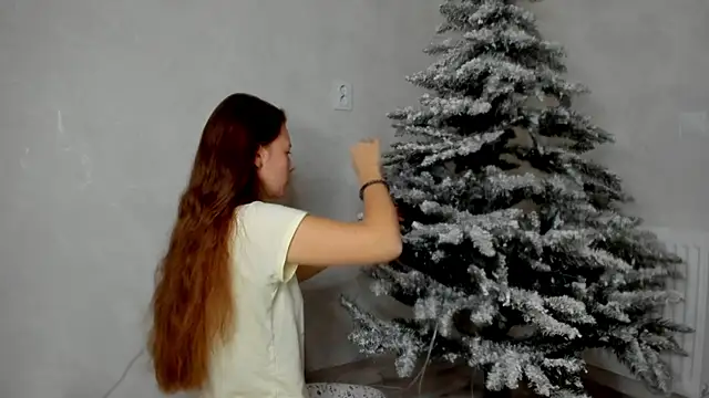 Snapshot of why_again_me chatting on December 14, 9:35 pm why again me online show from December 14, 9:35 pm