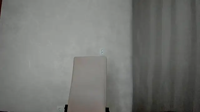 Snapshot of why_again_me chatting on January 17, 6:33 pm why again me online show from January 17, 6:33 pm