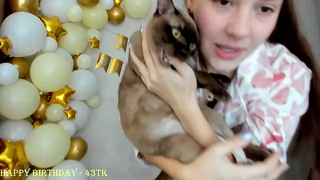 Snapshot of why_again_me chatting on January 20, 11:54 pm why again me online show from January 20, 11:54 pm