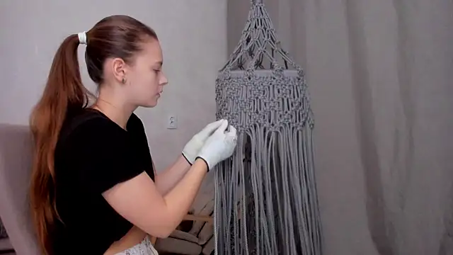 Snapshot of why_again_me chatting on March 5, 9:26 pm why again me online show from March 5, 9:26 pm