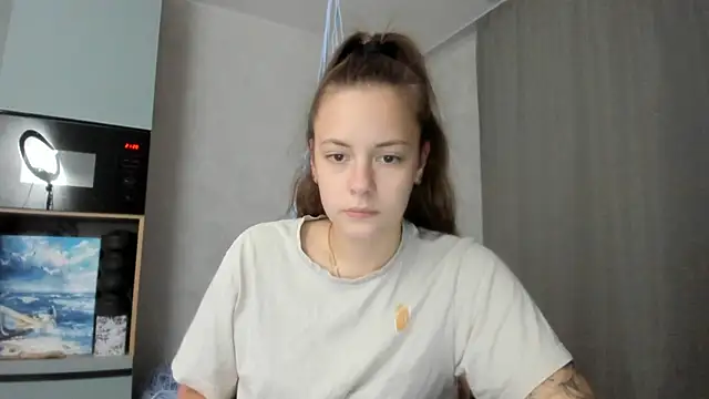 Snapshot of why_again_me chatting on November 2, 6:21 pm why again me online show from November 2, 6:21 pm