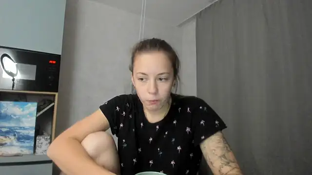 Snapshot of why_again_me chatting on November 9, 7:01 pm why again me online show from November 9, 7:01 pm