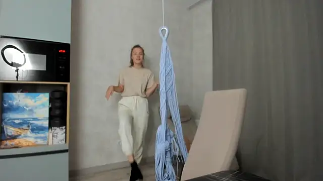 Snapshot of why_again_me chatting on November 30, 7:51 pm why again me online show from November 30, 7:51 pm