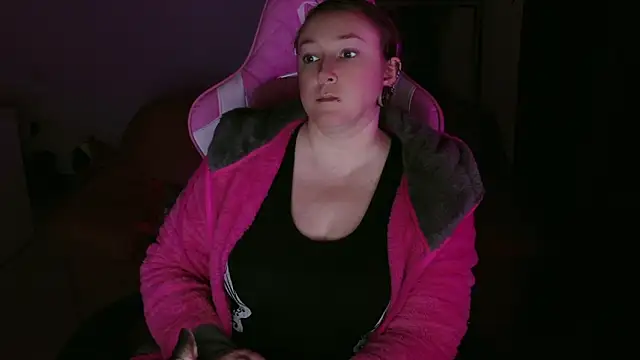 kisicaxx online show from January 30, 7:15 pm