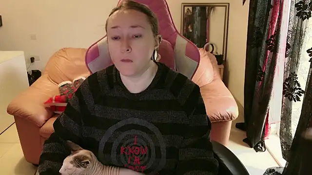 kisicaxx online show from February 9, 11:58 am