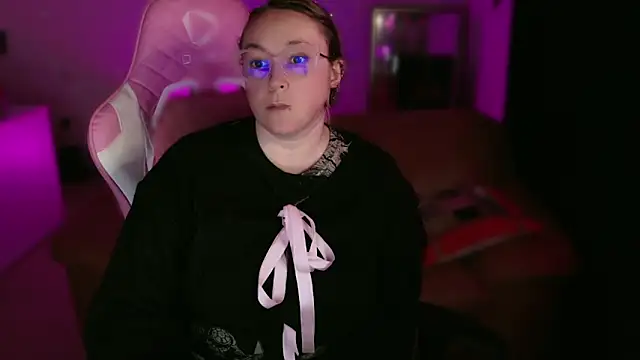 kisicaxx online show from February 27, 5:36 pm