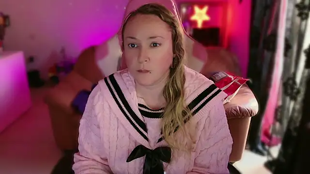 kisicaxx online show from March 3, 2:37 pm