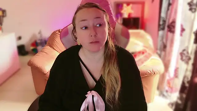 kisicaxx online show from March 4, 8:57 am