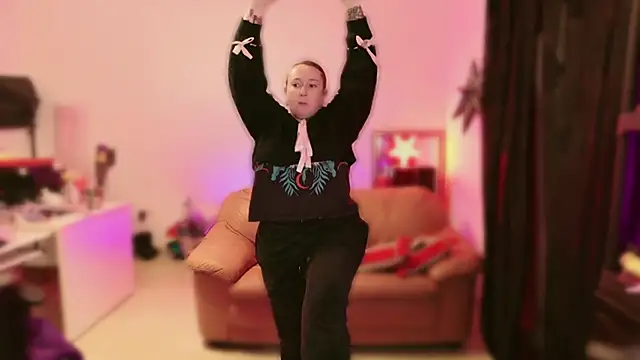 kisicaxx online show from March 5, 6:01 pm