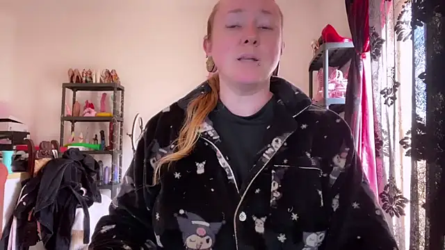 Snapshot of kisicaxx chatting on February 20, 11:22 am kisicaxx online show from February 20, 11:22 am