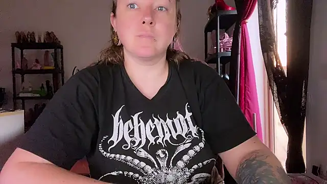 kisicaxx online show from June 27, 4:06 am