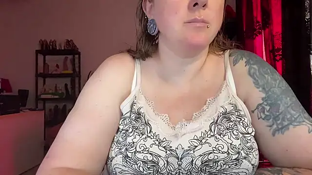 kisicaxx online show from July 18, 8:51 am