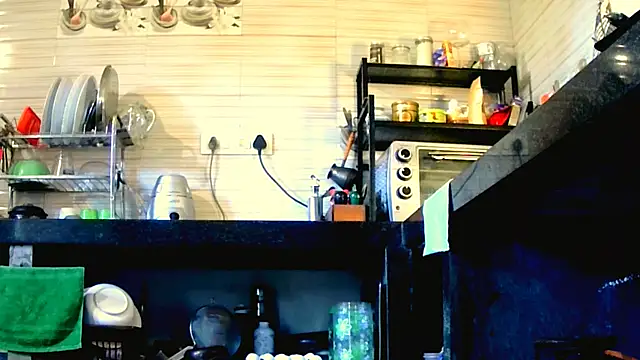 Snapshot of Fun4tipz chatting on November 20, 2:12 am Fun4tipz online show from November 20, 2:12 am