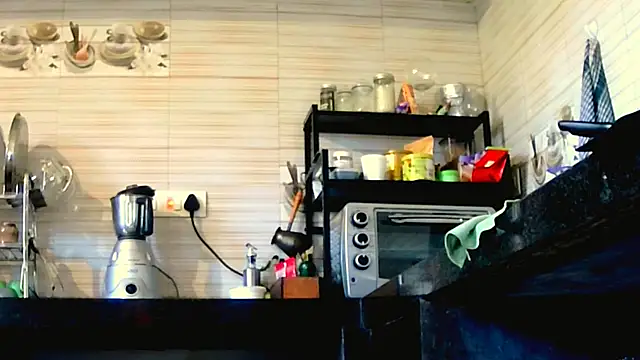 Snapshot of Fun4tipz chatting on November 28, 4:04 am Fun4tipz online show from November 28, 4:04 am