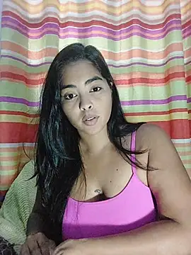 Snapshot of missmelissa_ chatting on November 3, 11:44 am missmelissa online show from November 3, 11:44 am