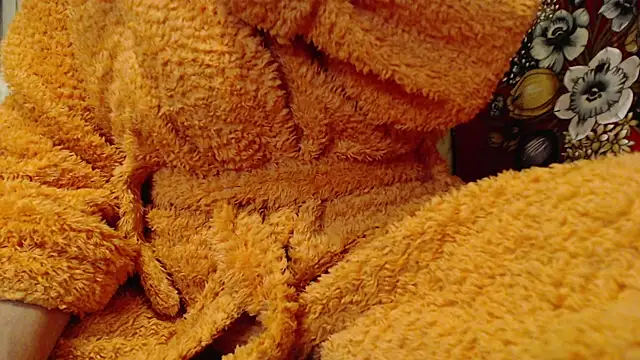 larawet online show from February 13, 6:16 pm