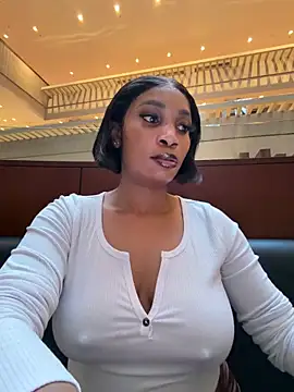 Snapshot of __Nessa__ chatting on April 4, 12:13 pm Nessa online show from April 4, 12:13 pm