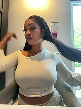 Snapshot of __Nessa__ chatting on June 13, 11:30 am Nessa online show from June 13, 11:30 am