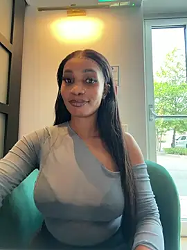Snapshot of __Nessa__ chatting on July 18, 11:36 am Nessa online show from July 18, 11:36 am