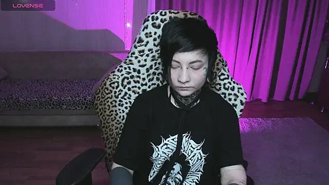 acid trip1l online show from February 11, 7:05 pm