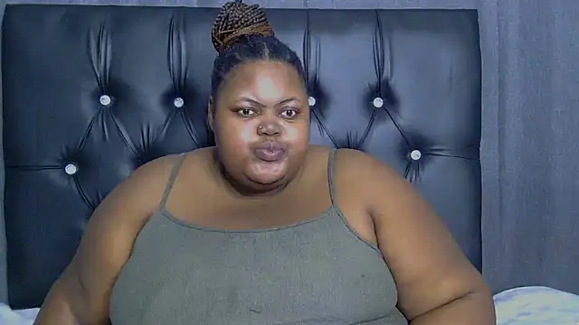 BbwEbonyQueen95 online show from September 15, 9:37 pm