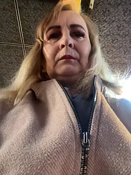 Irina2909xh online show from November 24, 12:27 pm