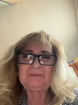 Irina2909xh online show from March 15, 10:10 am