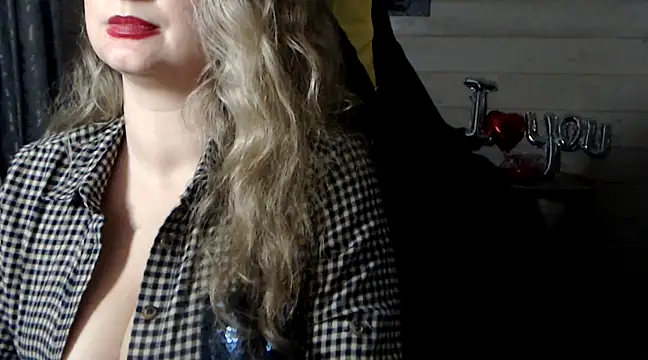 RubiLakros online show from March 3, 8:54 pm