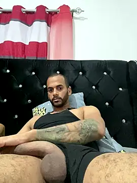 Snapshot of Moodxxx00 chatting on September 19, 4:36 am Moodxxx00 online show from September 19, 4:36 am