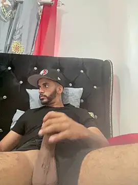 Moodxxx00 online show from February 9, 8:46 pm