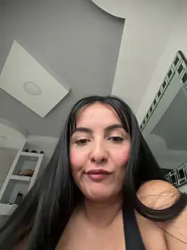 Snapshot of AshleyJhonson chatting on June 1, 10:33 pm AshleyJhonson online show from June 1, 10:33 pm