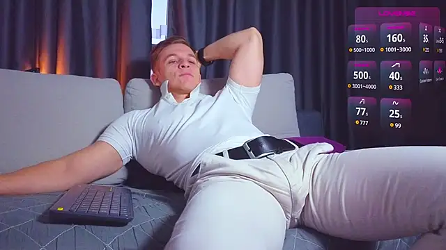 S3Xyes online show from December 17, 2:01 pm