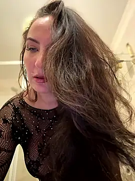 itsCassie online show from January 13, 7:41 pm