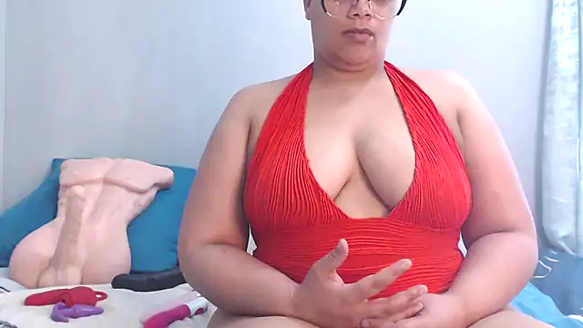 Snapshot of Lustfuleyez chatting on November 30, 8:18 am Lustfuleyez online show from November 30, 8:18 am